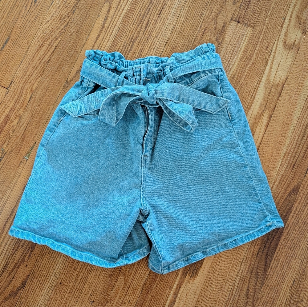 Black Label denim shorts size Medium